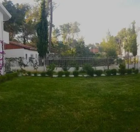 Lemon Garden White Golem (Tirana)
